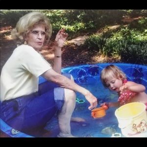 Meet your Posher, Lela